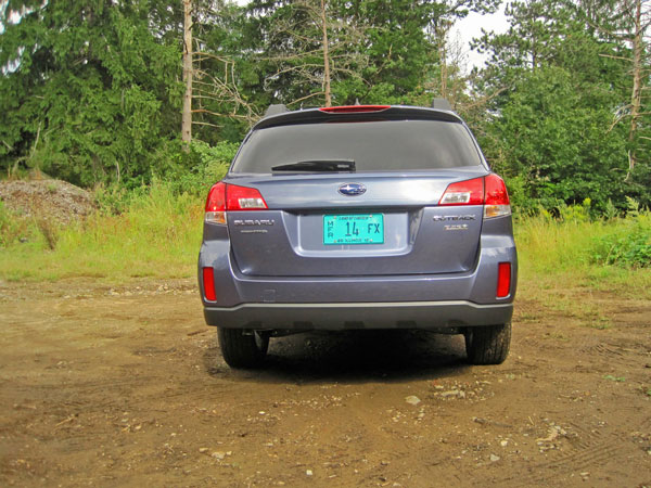 Subaru Outback Limited 2013